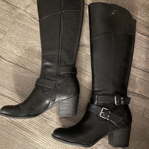 Indigo Rein Women's Black Faux Leather Mid Calf Boots